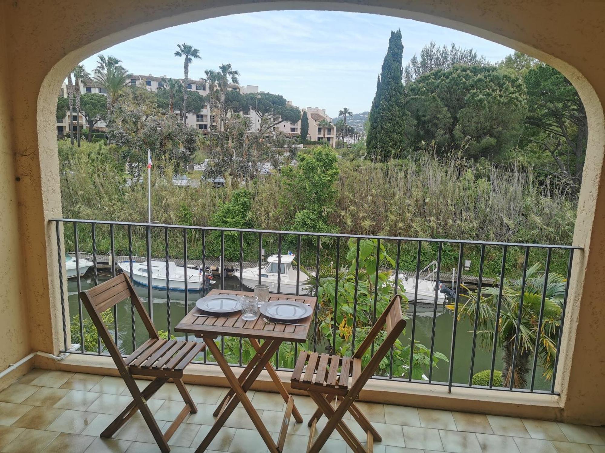 Apartmán T2 Au Coeur Du Golfe De Saint Tropez Cogolin Exteriér fotografie